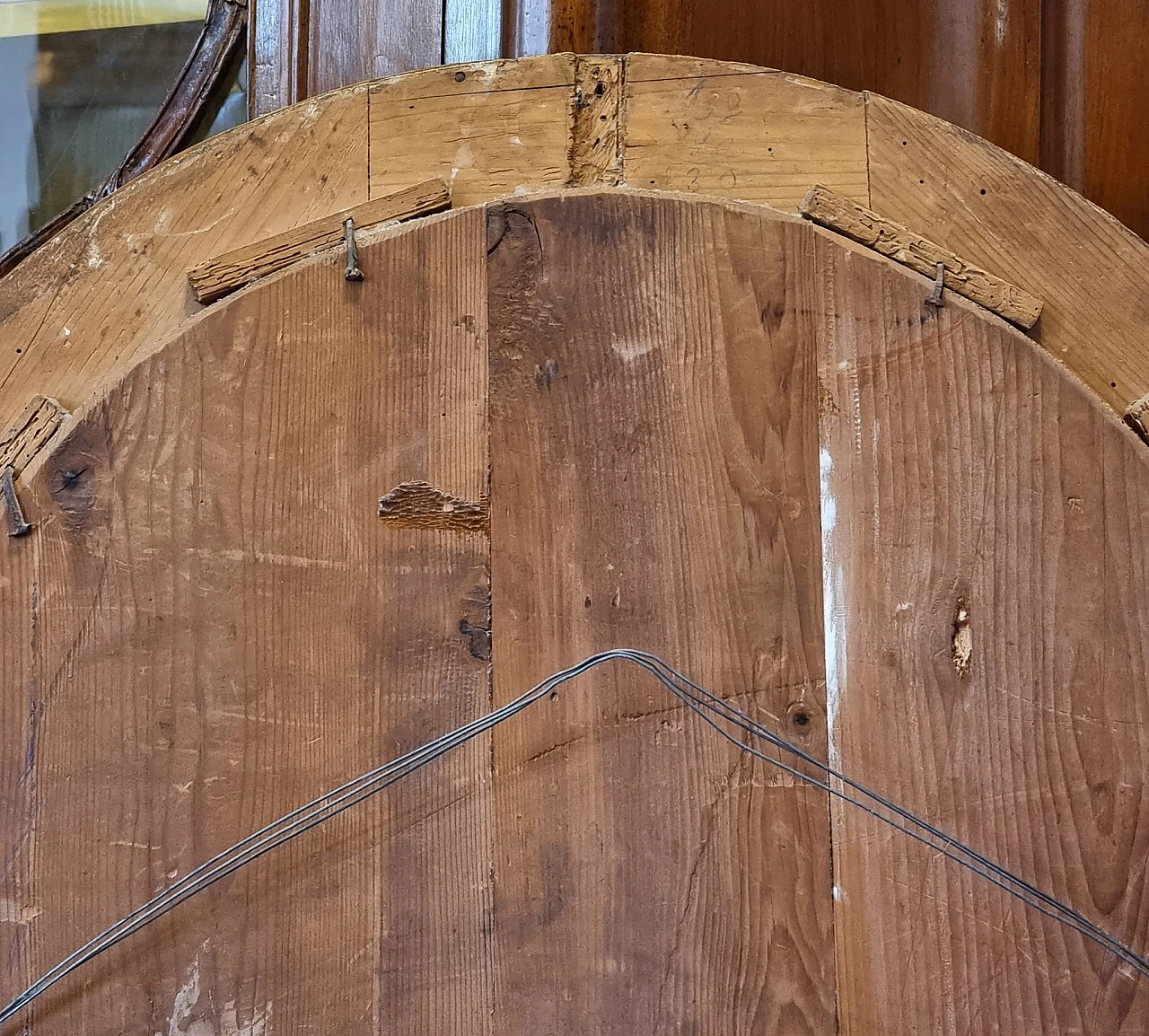 Specchio marchigiano in finto marmo e foglia oro, '700 3