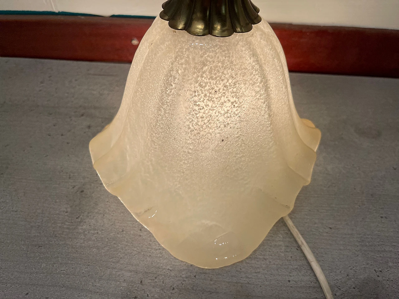 Coppia di applique in metallo dorato e vetro di Murano, anni '70 8