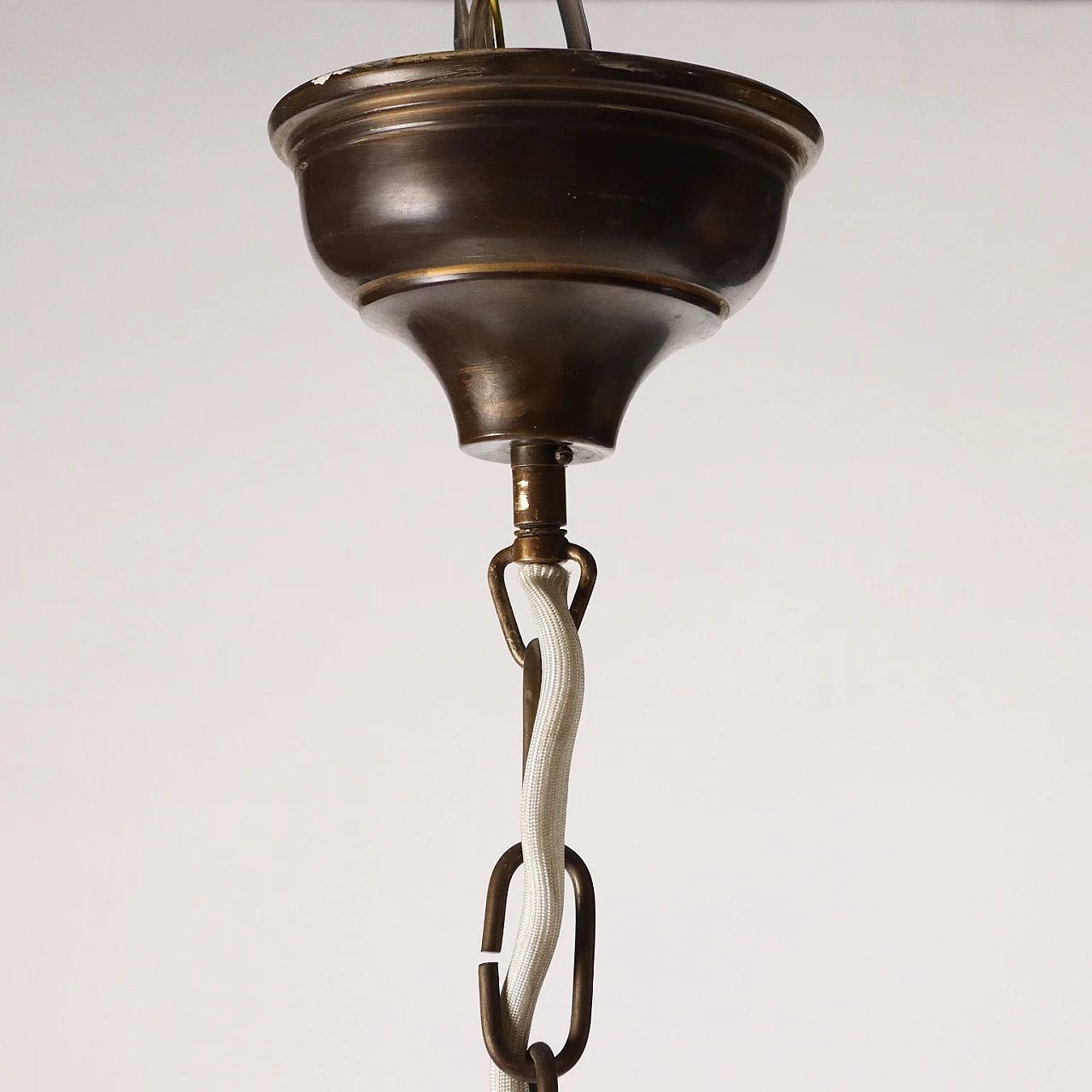 Lampadario a nove luci in ottone e vetro, inizio '900 4