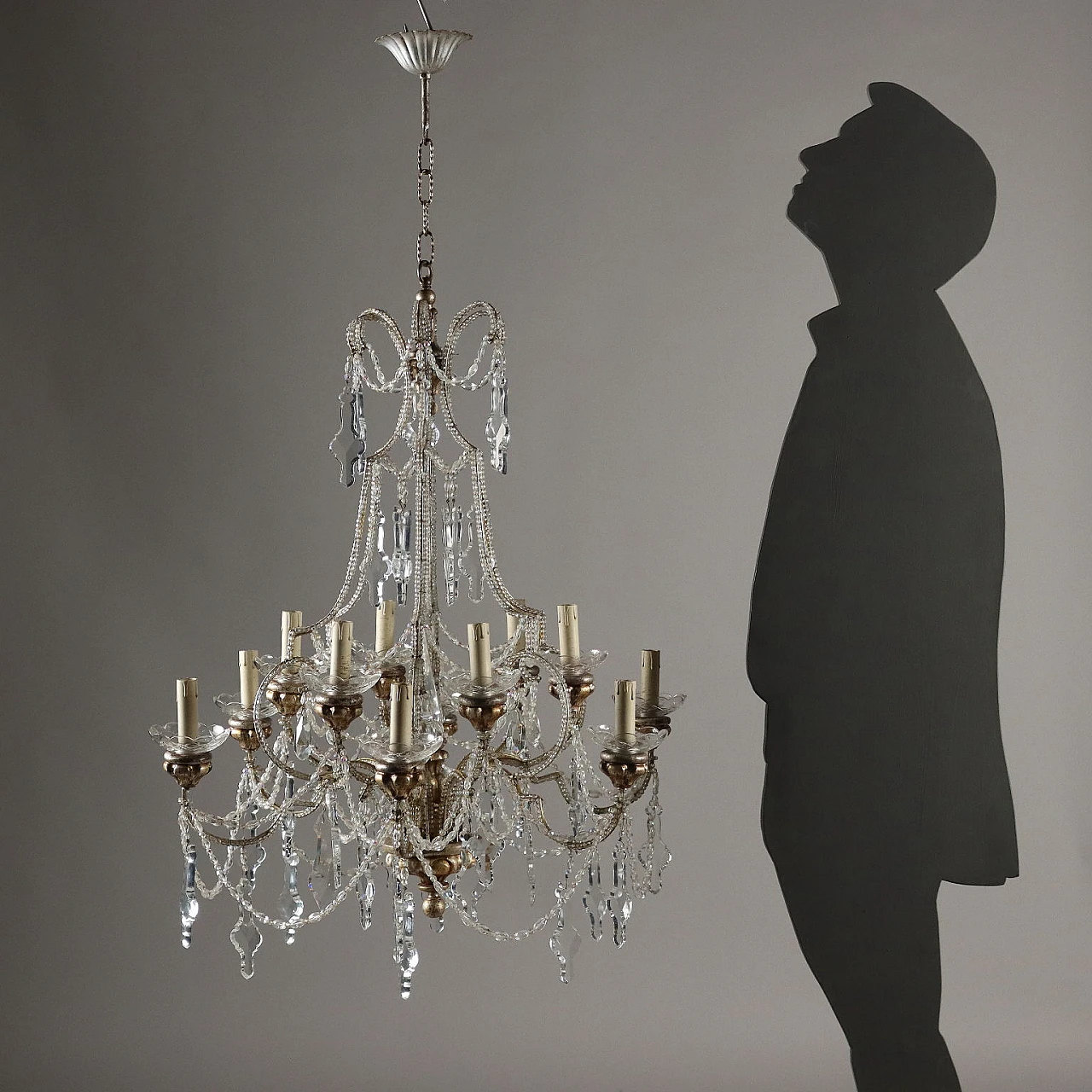 Twelve-light silver wood and crystal chandelier 2