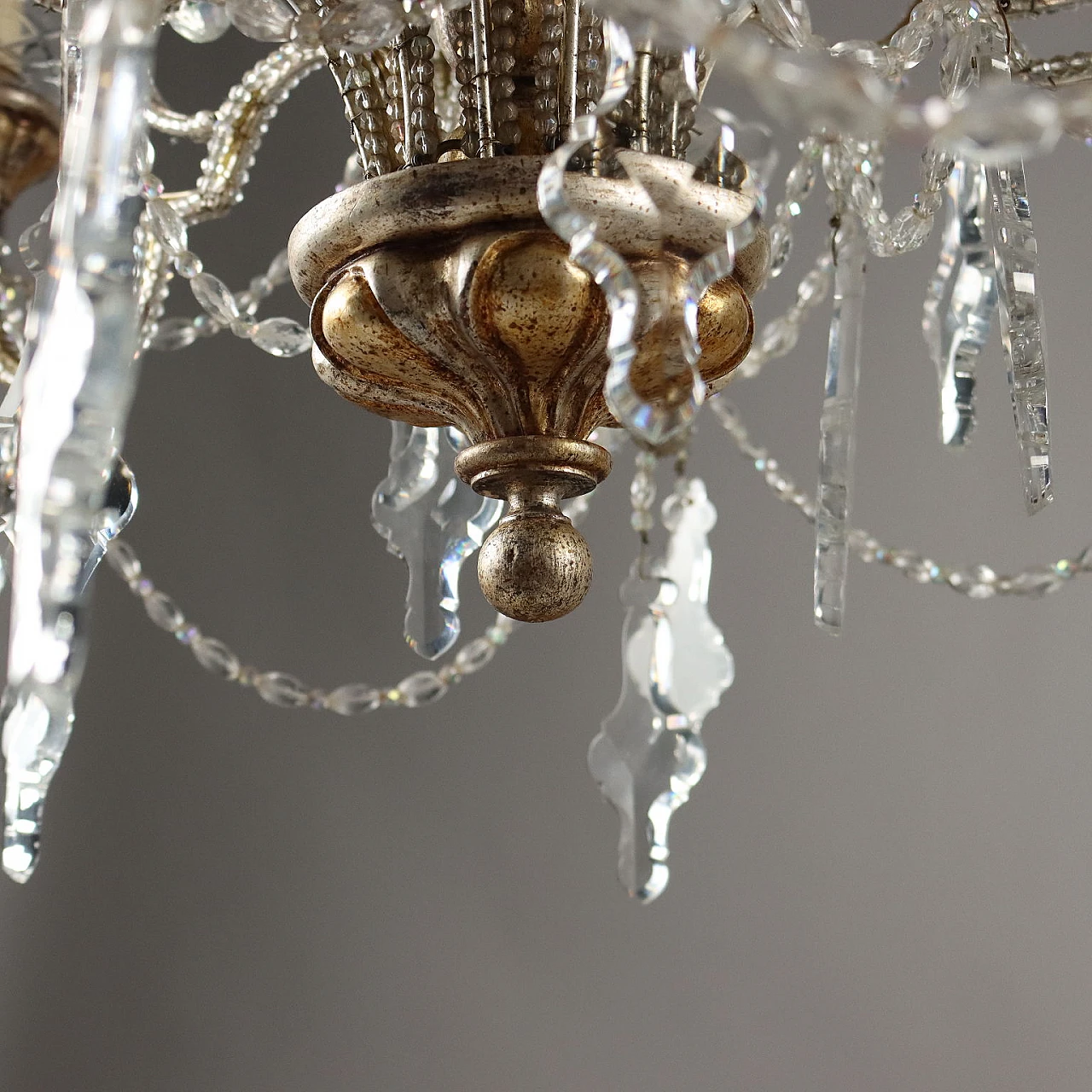 Twelve-light silver wood and crystal chandelier 8