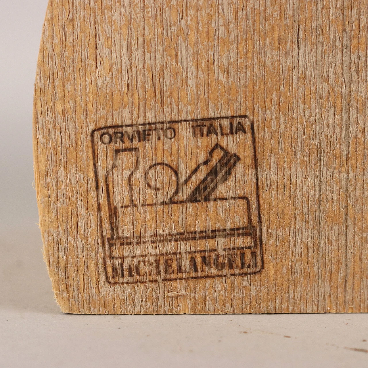 Wood lion sculpture by Bottega Michelangeli 8