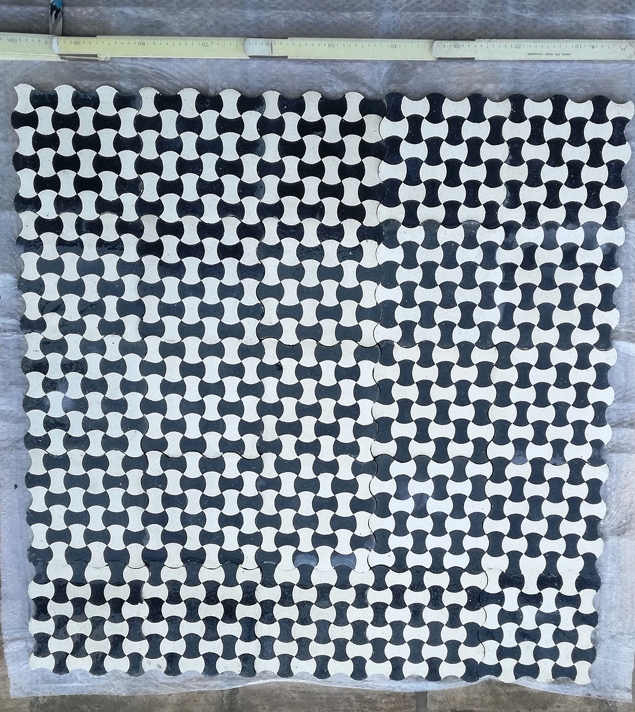 25 Cementine Papillon tiles, 1920s 10