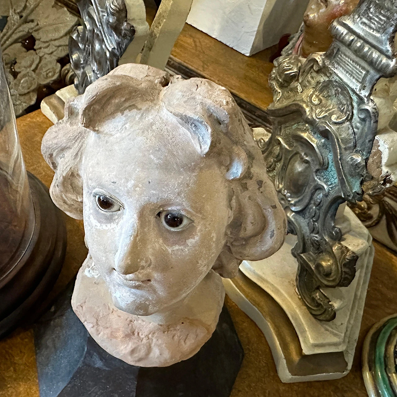 Testa di Madonna, scultura in terracotta, vetro e legno, metà '700 5