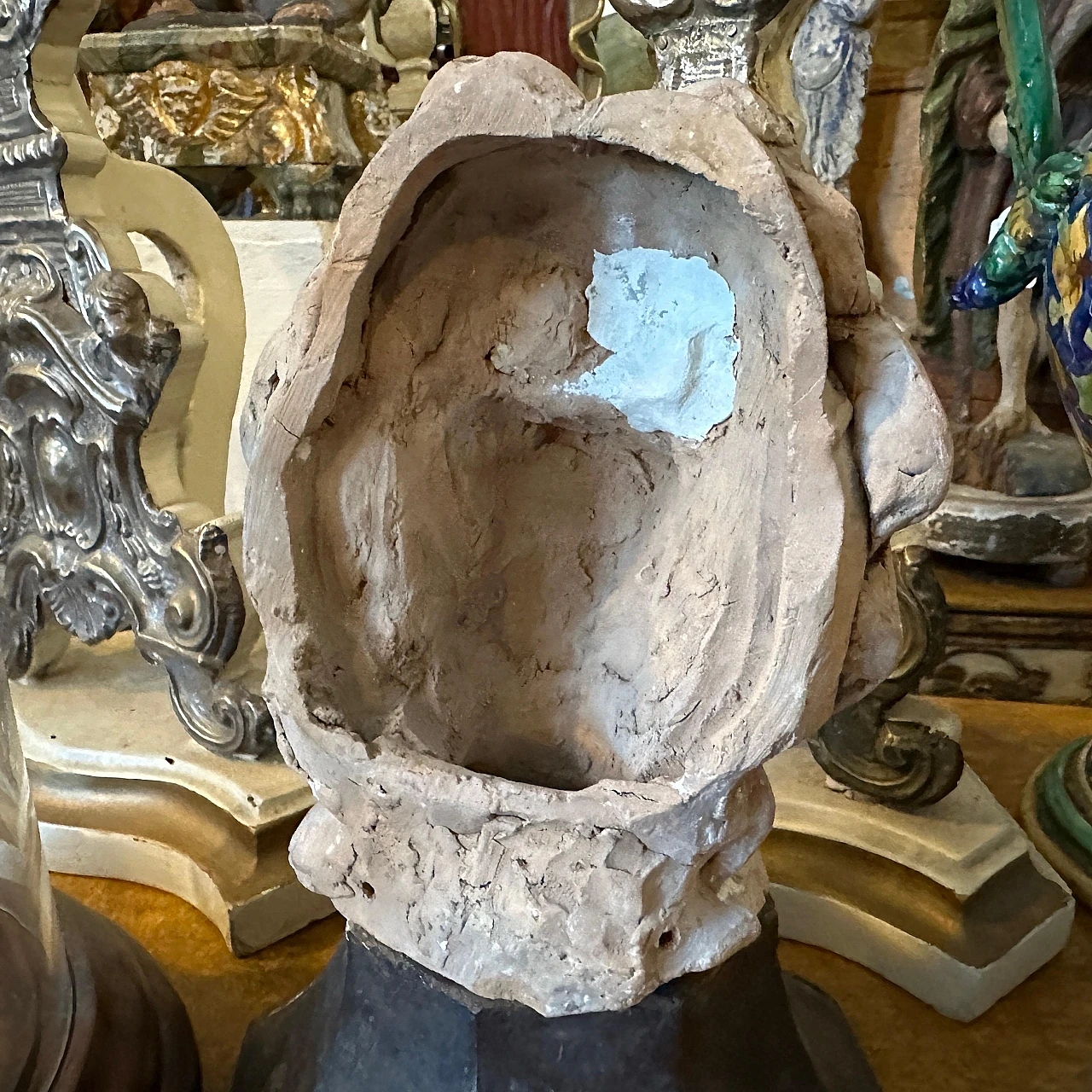 Testa di Madonna, scultura in terracotta, vetro e legno, metà '700 7