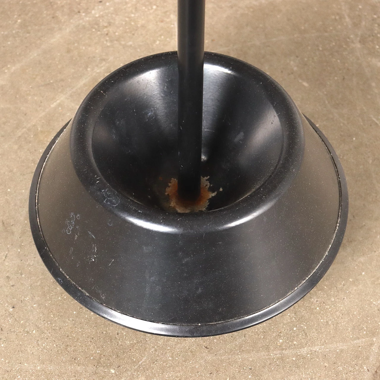 Black enameled metal umbrella stand, 1980s 4