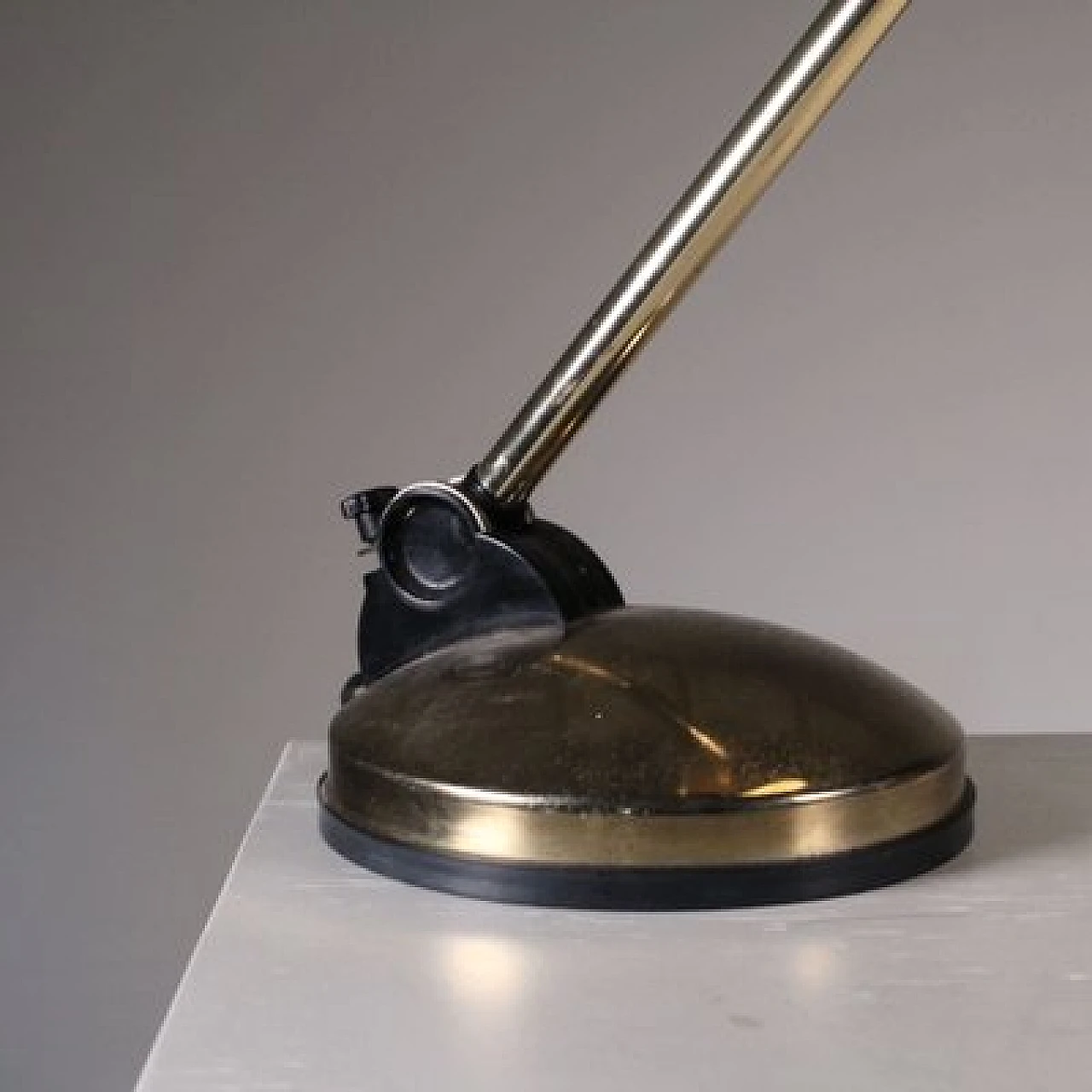 Lampada da tavolo Ufo di Aluminor, anni '70 3