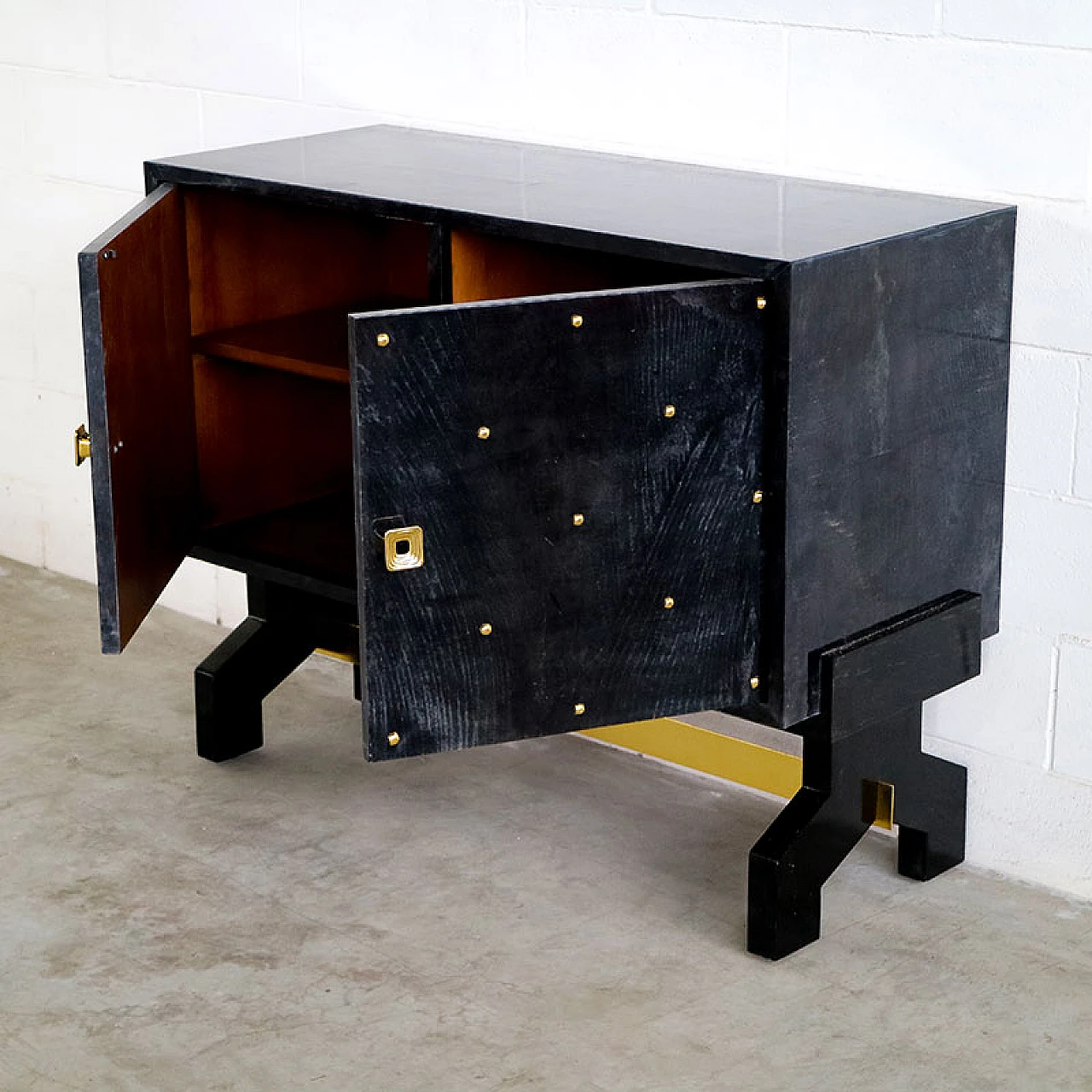 Credenza nera in legno e pergamena con dettagli dorati, anni '80 5