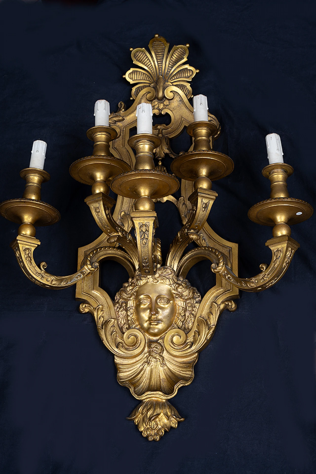 Pair of Napoleon III gilded bronze wall lights, 19th century 2