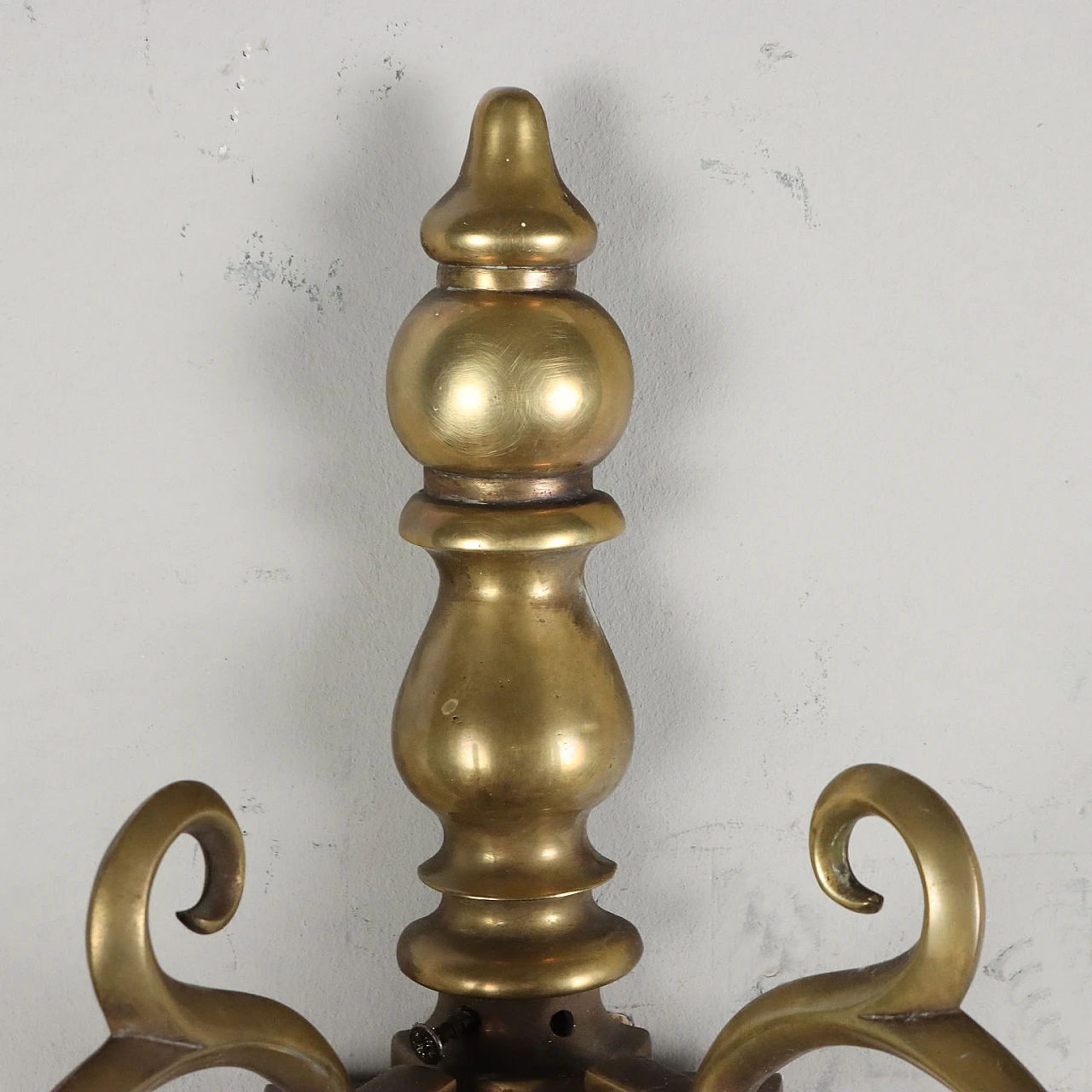 Pair of Dutch Baroque style bronze wall lights, early 20th century 10