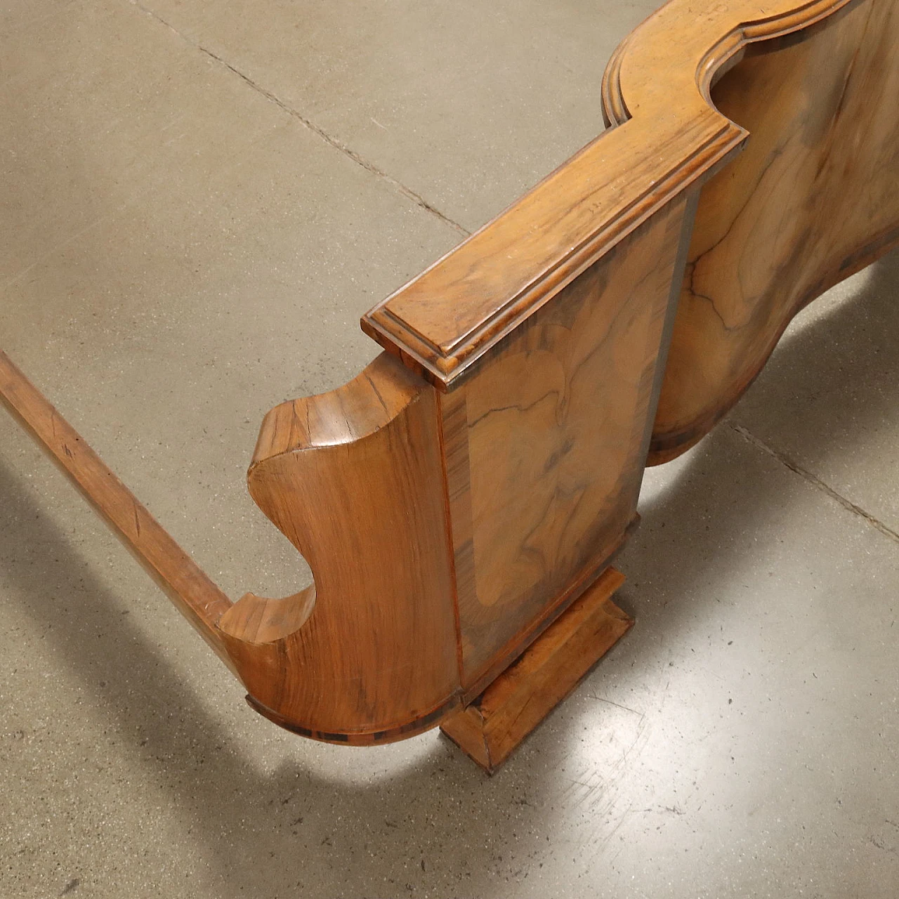 Walnut and burl veneer double bed frame, 1940s 7