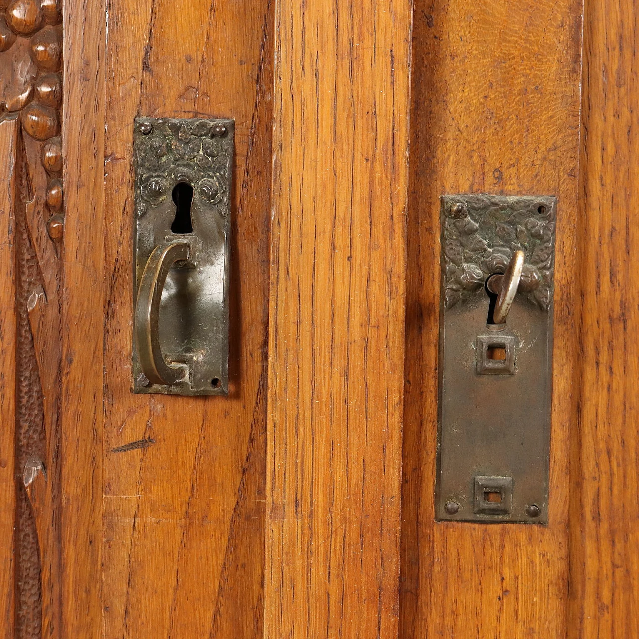 Credenza Liberty in rovere con specchio, inizio '900 9