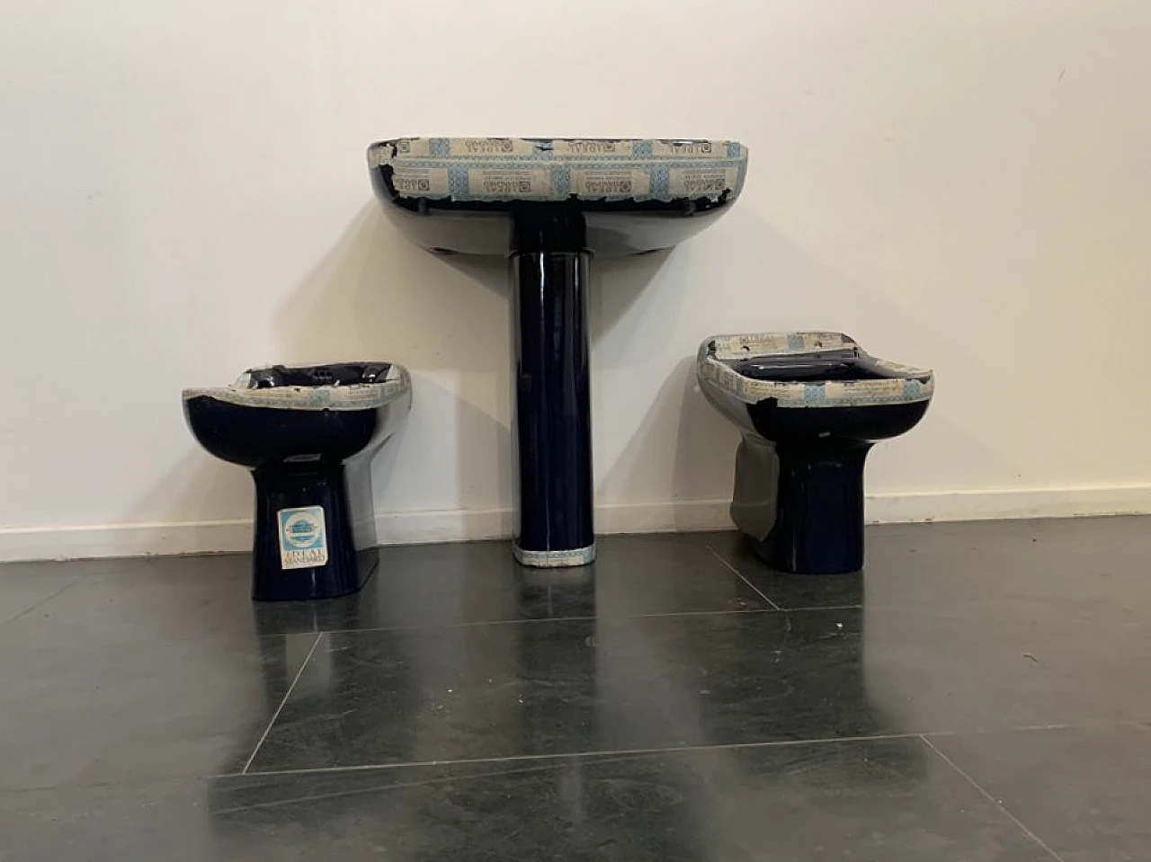 Lavabo, bidet e wc Conca di Paolo Tilche per Ideal Standard, anni '70 1