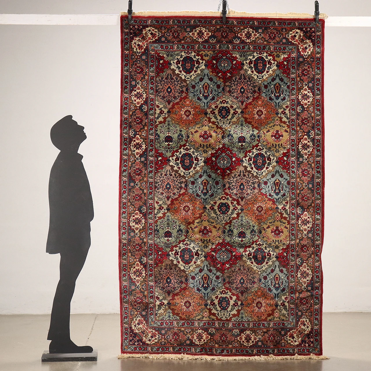 Tabriz Iranian carpet 2