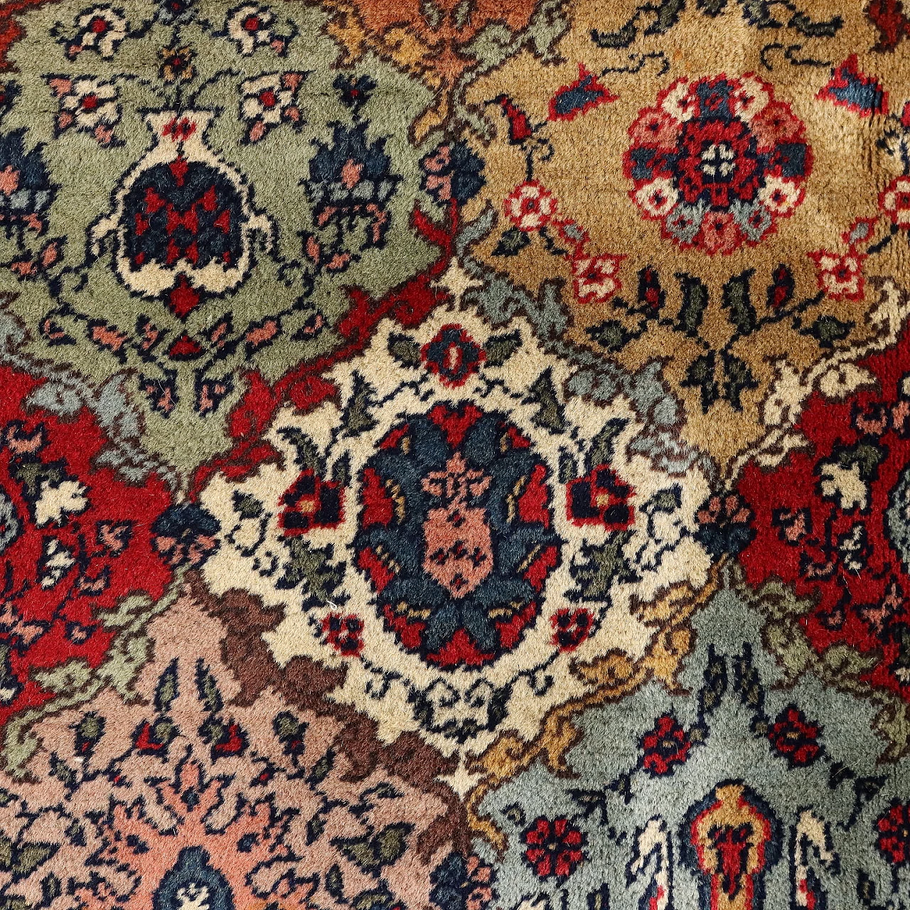 Tabriz Iranian carpet 3