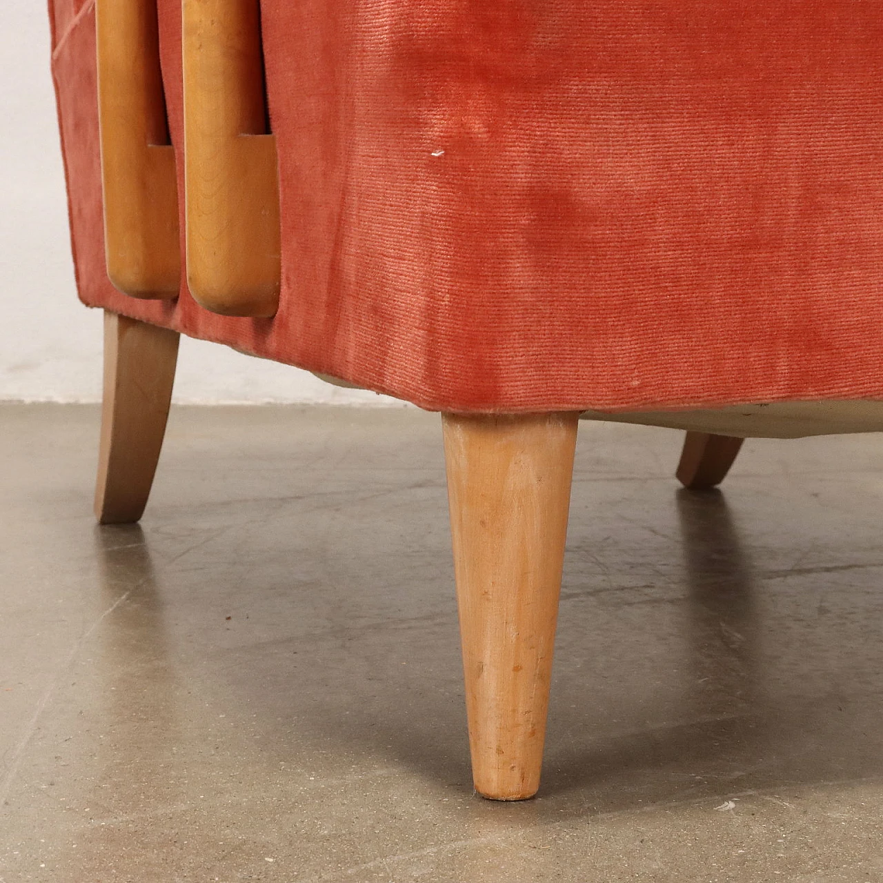 Coppia di Poltrone con poggiapiedi in legno e tessuto, anni '80 8