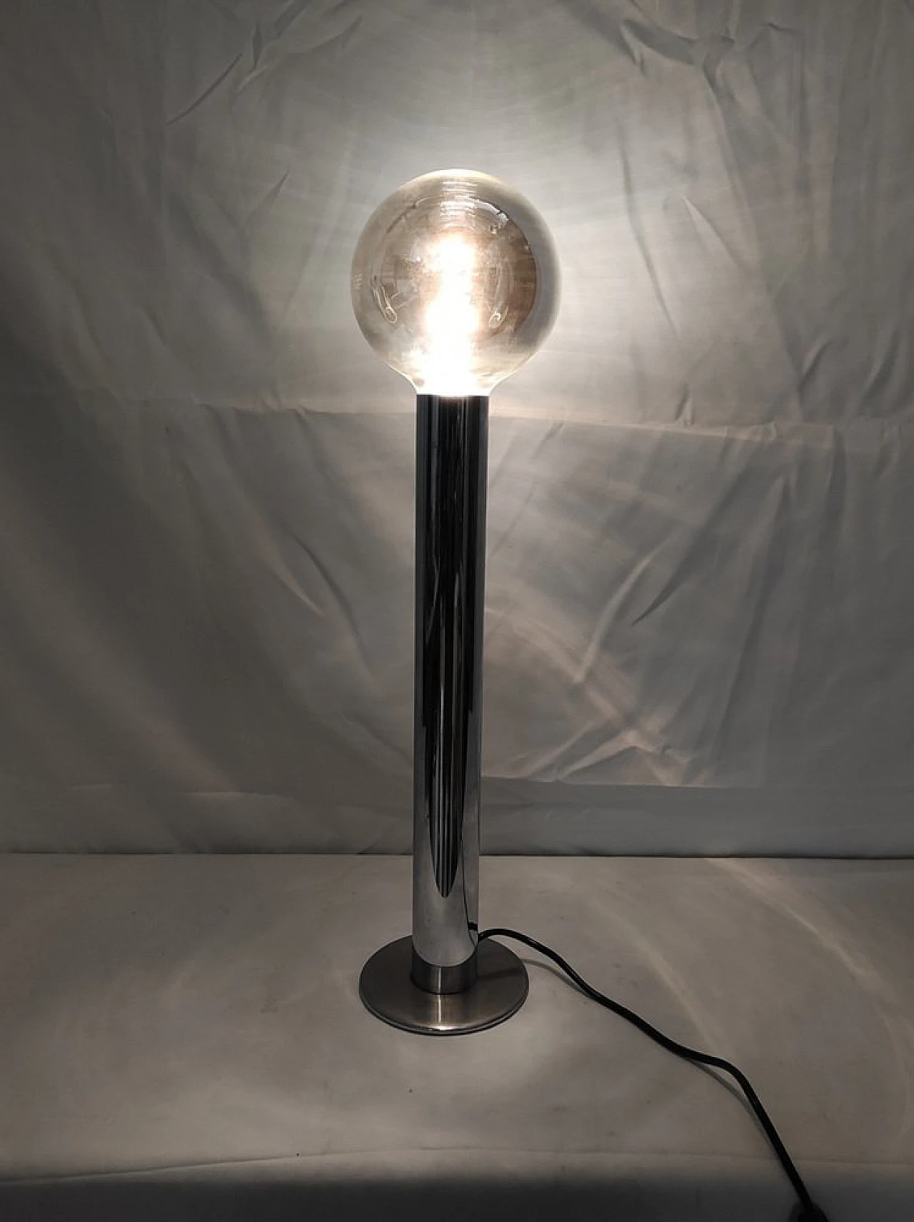 Table lamp with sphere in chromed metal, 1960s 2