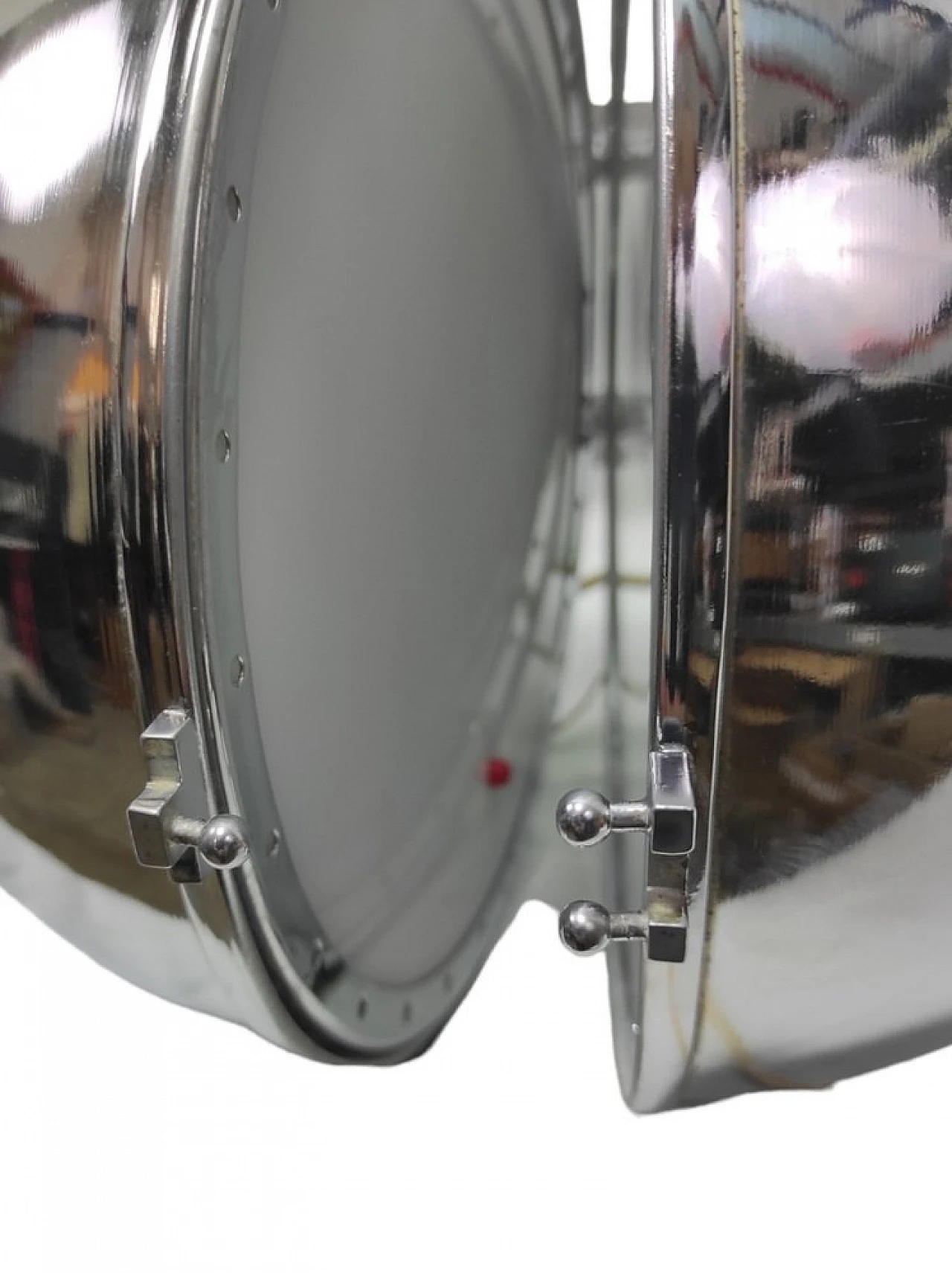 Chromed metal openable sphere table lamp, 1970s 8