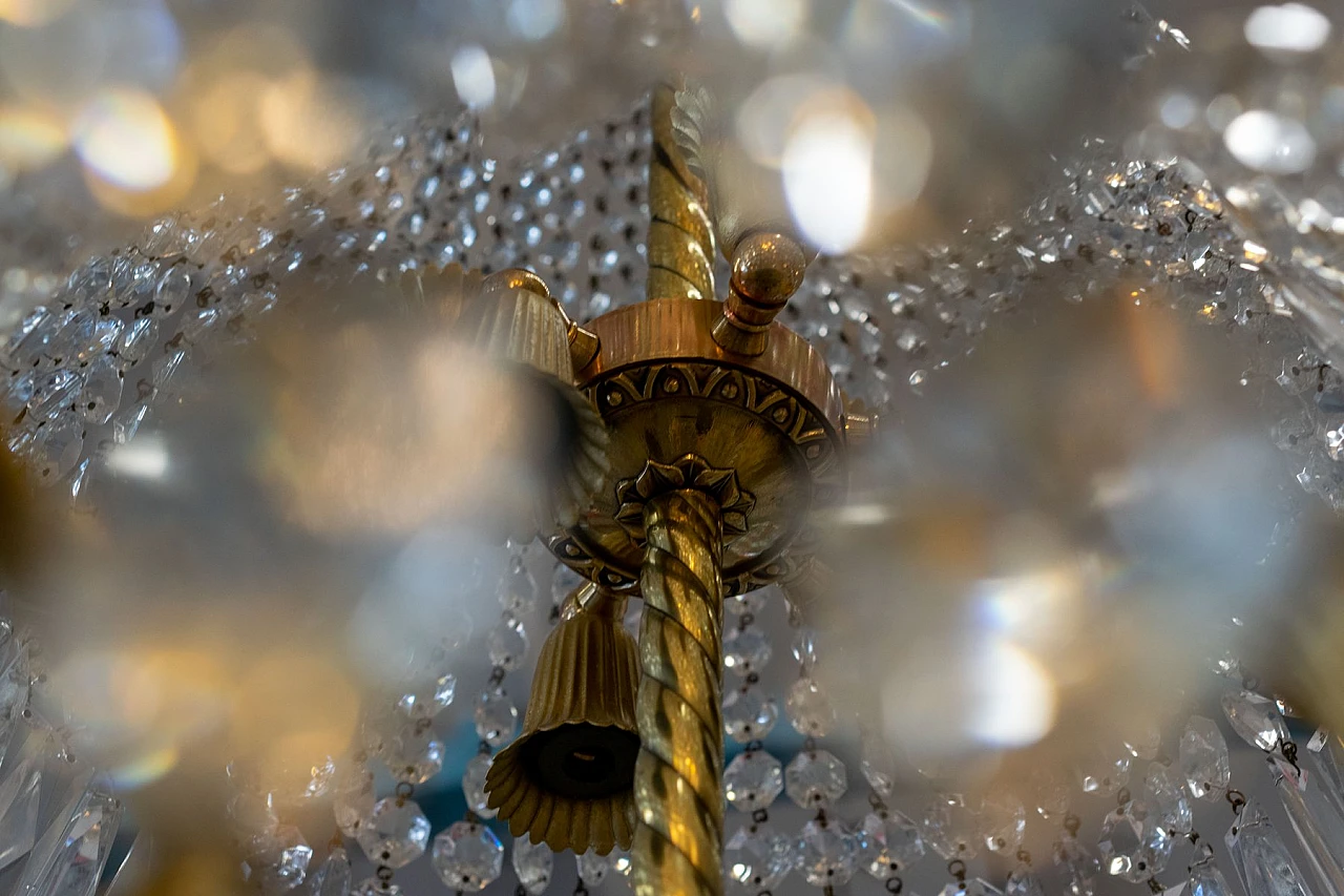 Lampadario in stile Impero in ottone e cristallo di Boemia, anni '50 10