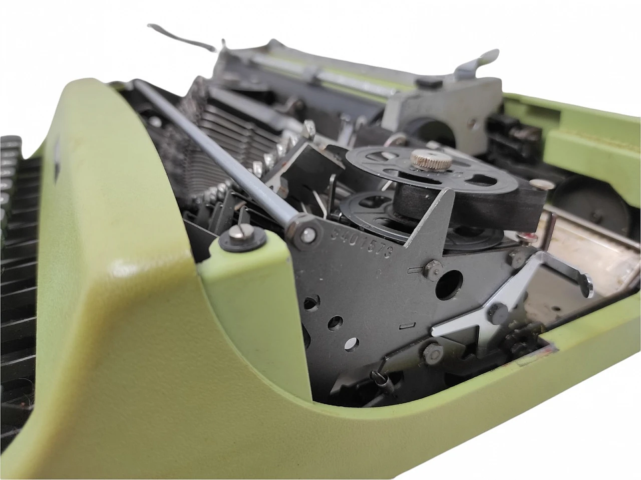 Macchina da scrivere Letter 32 di M. Nizzoli per Olivetti, anni '60 7