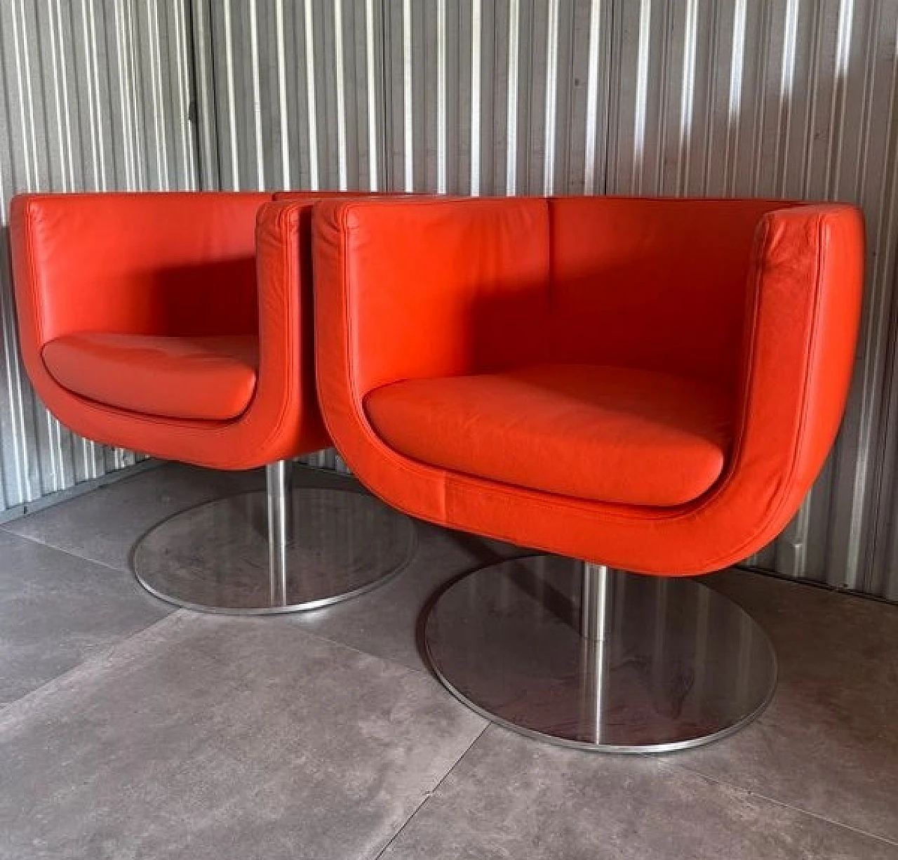 Coppia di poltrone Tulip di Jeffrey Bernett per B&B Italia 1