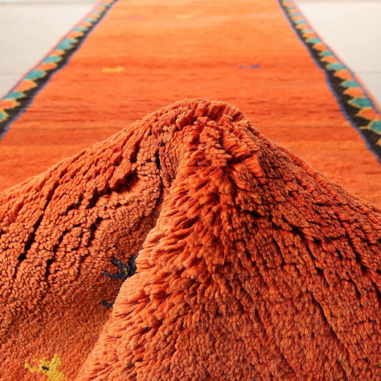 Large knot Gabbeh rug in cotton & wool 9