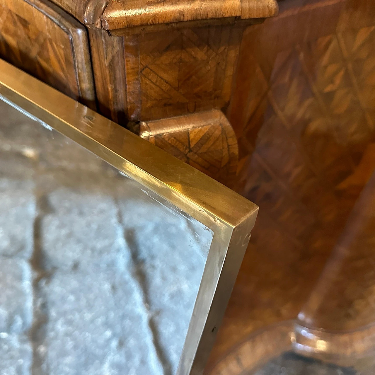 Coppia di specchi rettangolari in ottone in stile Gio Ponti, anni '50 3