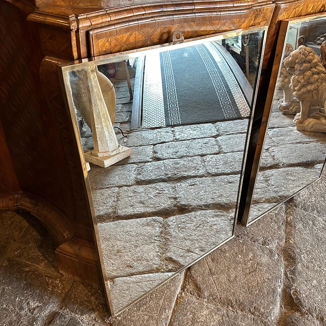 Coppia di specchi rettangolari in ottone in stile Gio Ponti, anni '50 17