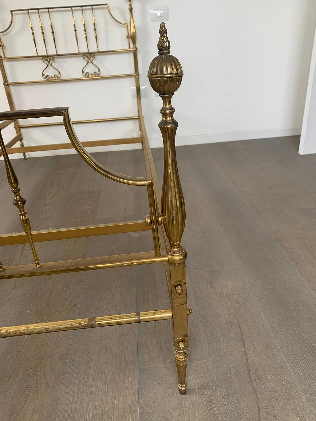 Letto singolo in ottone, anni '50 7
