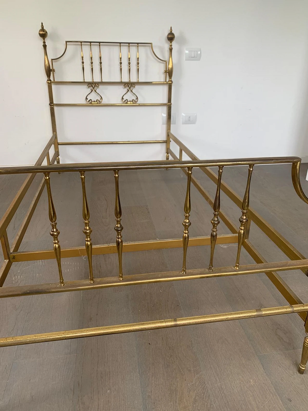 Letto singolo in ottone, anni '50 8