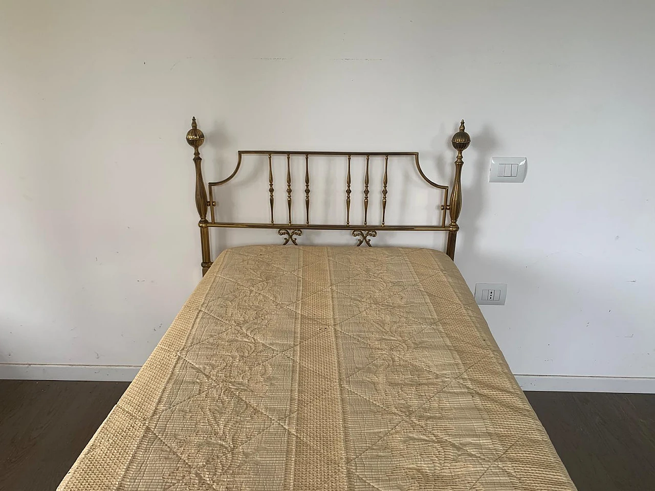 Letto singolo in ottone, anni '50 11