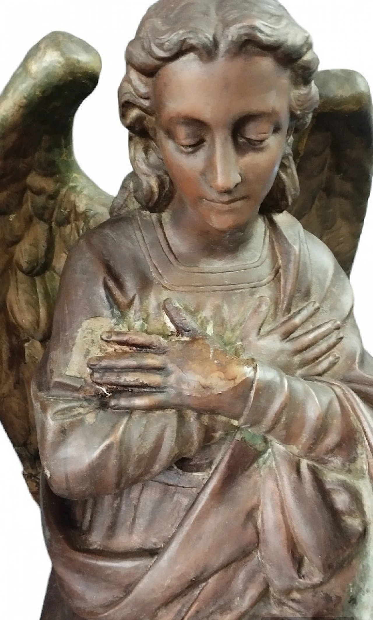 Coppia di sculture di angeli in preghiera in stucco e rame, '700 10