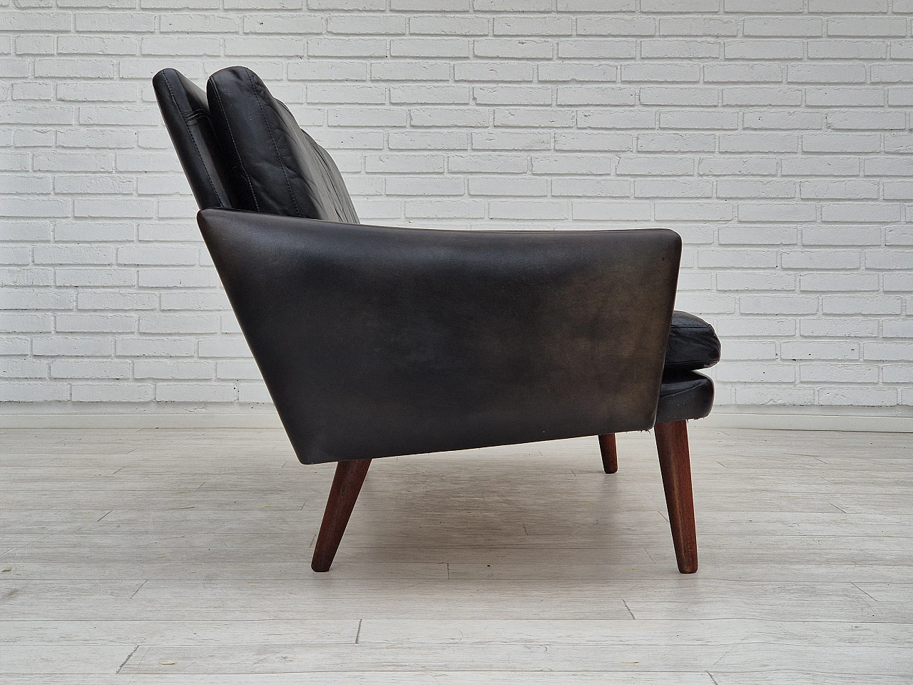 Danish three-seater teak and black leather sofa, 1970s 3