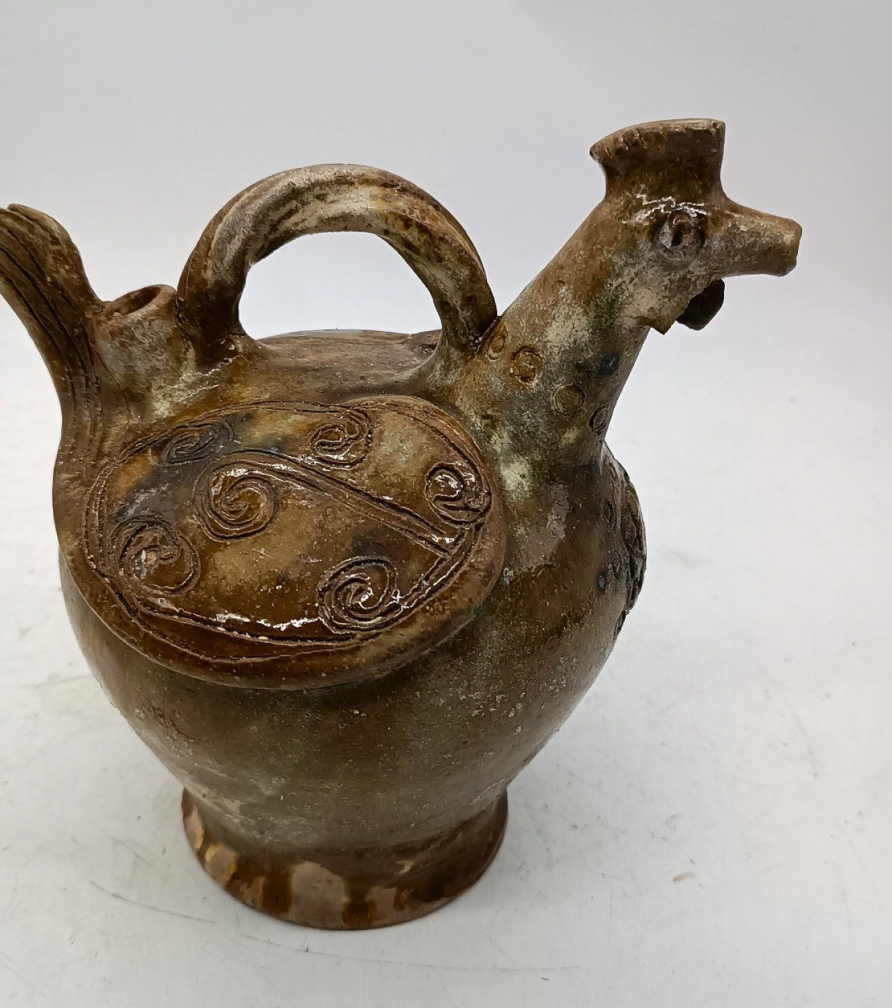 Brocca da vino a forma di gallo in maiolica invetriata, '700 3