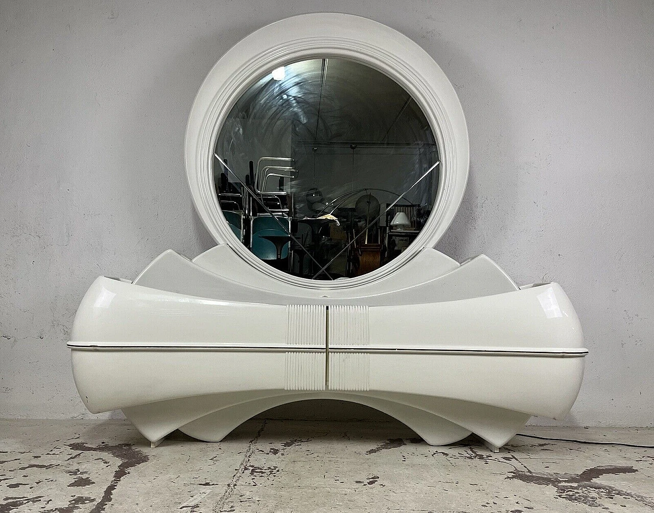 Cassettiera con specchio Space Age retroilluminata di DBM, anni '60 1