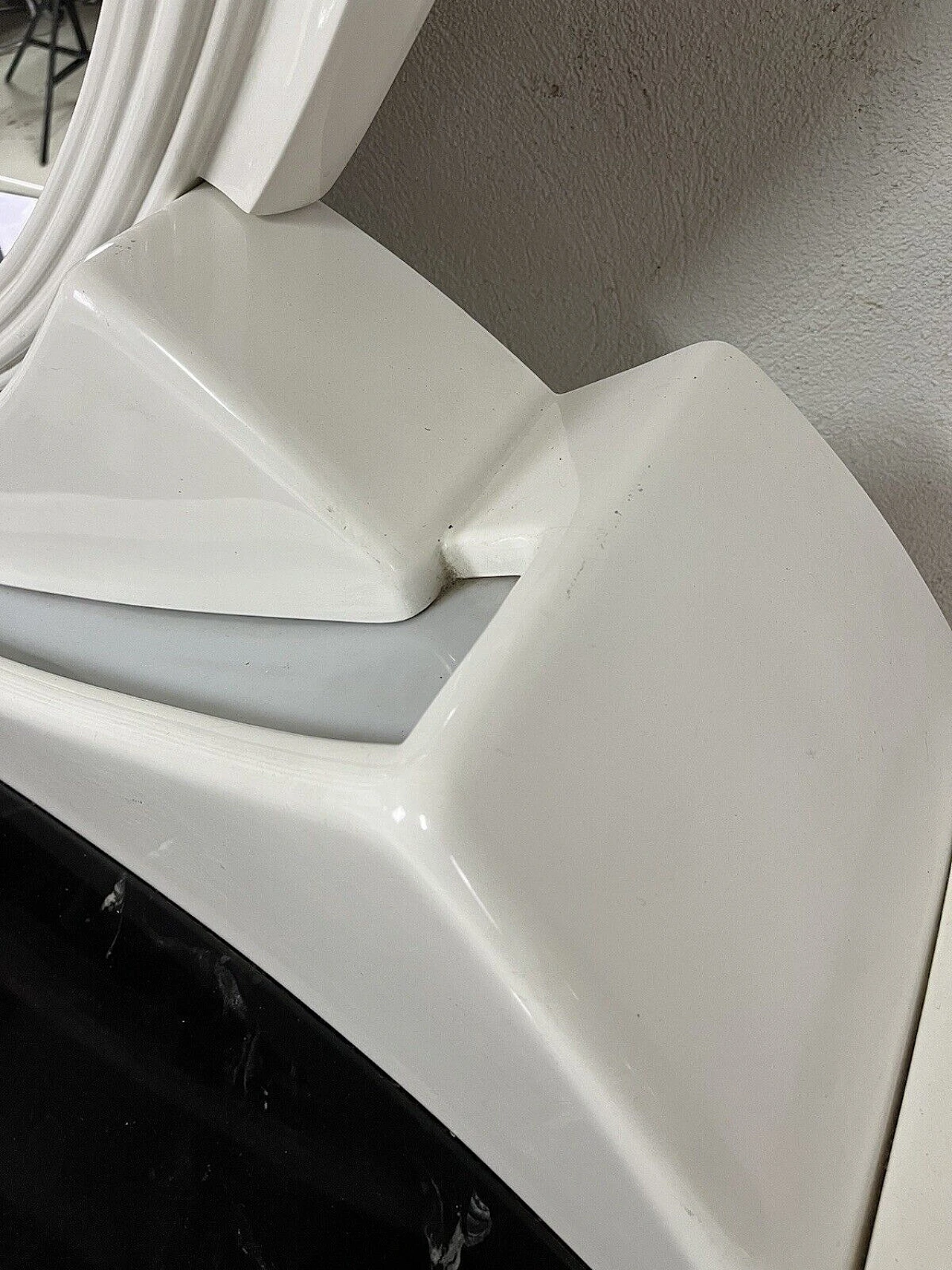 Cassettiera con specchio Space Age retroilluminata di DBM, anni '60 17