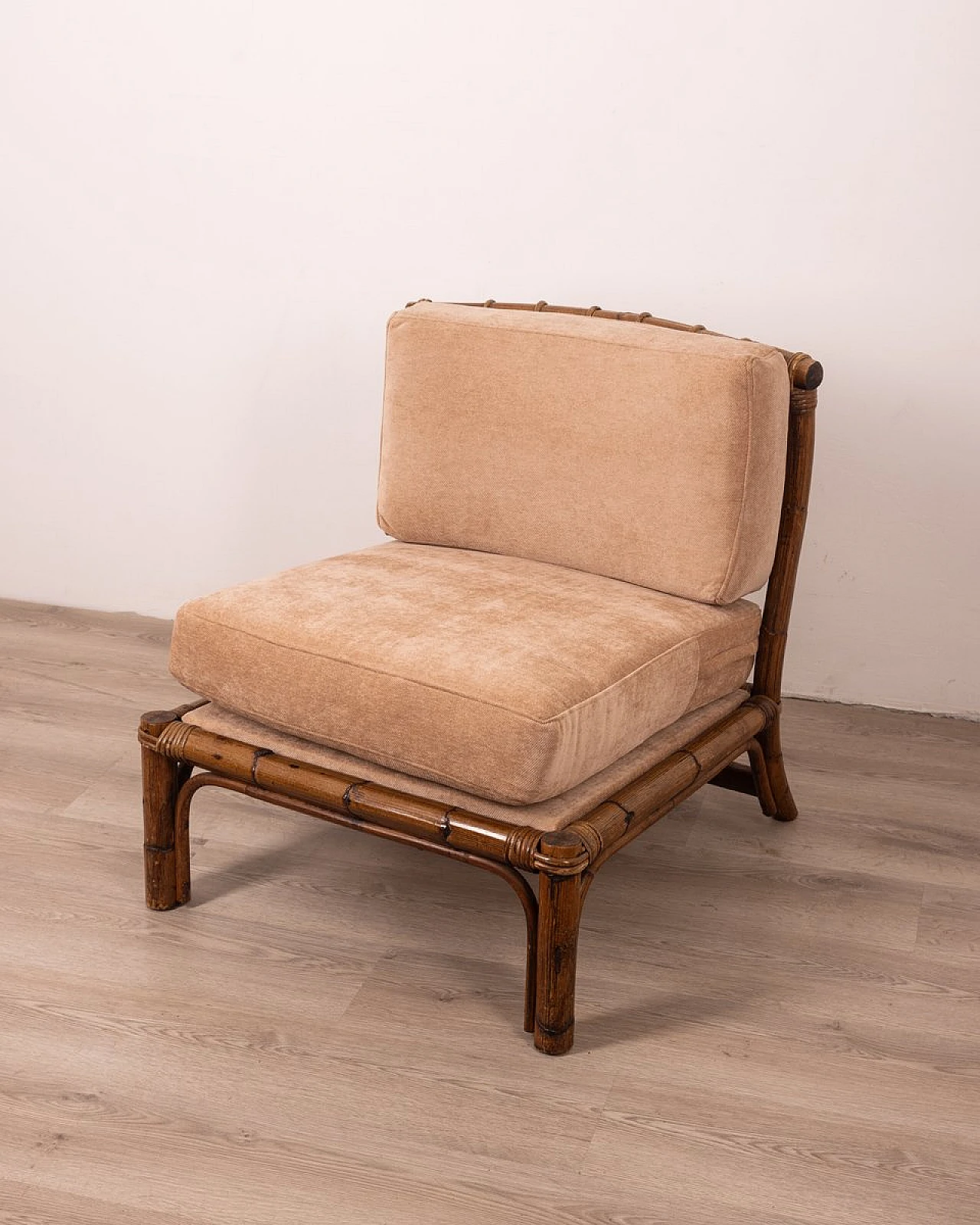 Poltrona con struttura in bambù e tessuto beige, anni '60 1