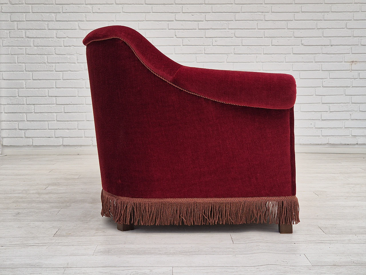 Danish three-seater cherry red velvet sofa, 1960s 4