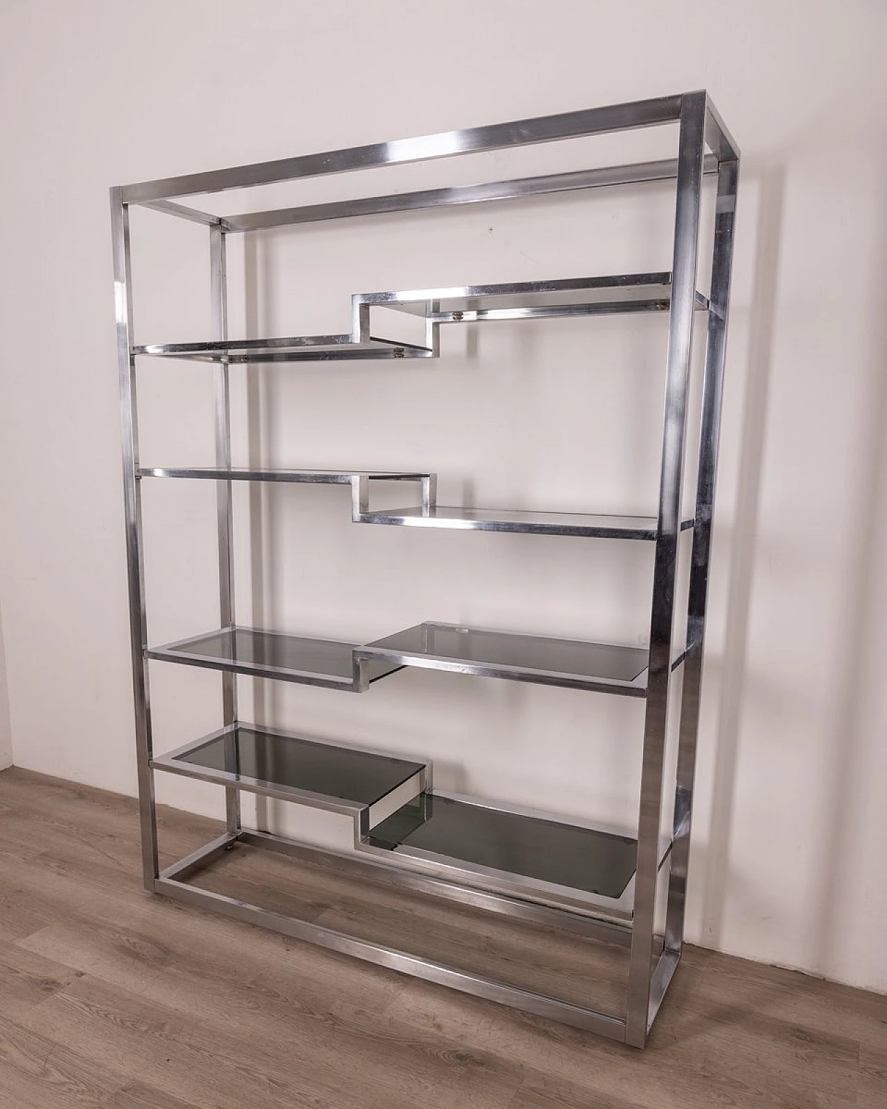 Chrome-plated metal bookcase with blue glass shelves, 1970s 4