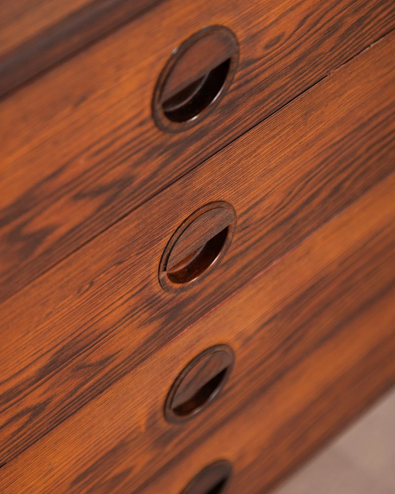 Rosewood chest of drawers by P. Hvidt & O. Mølgaard-Nielsen, 1960s 5