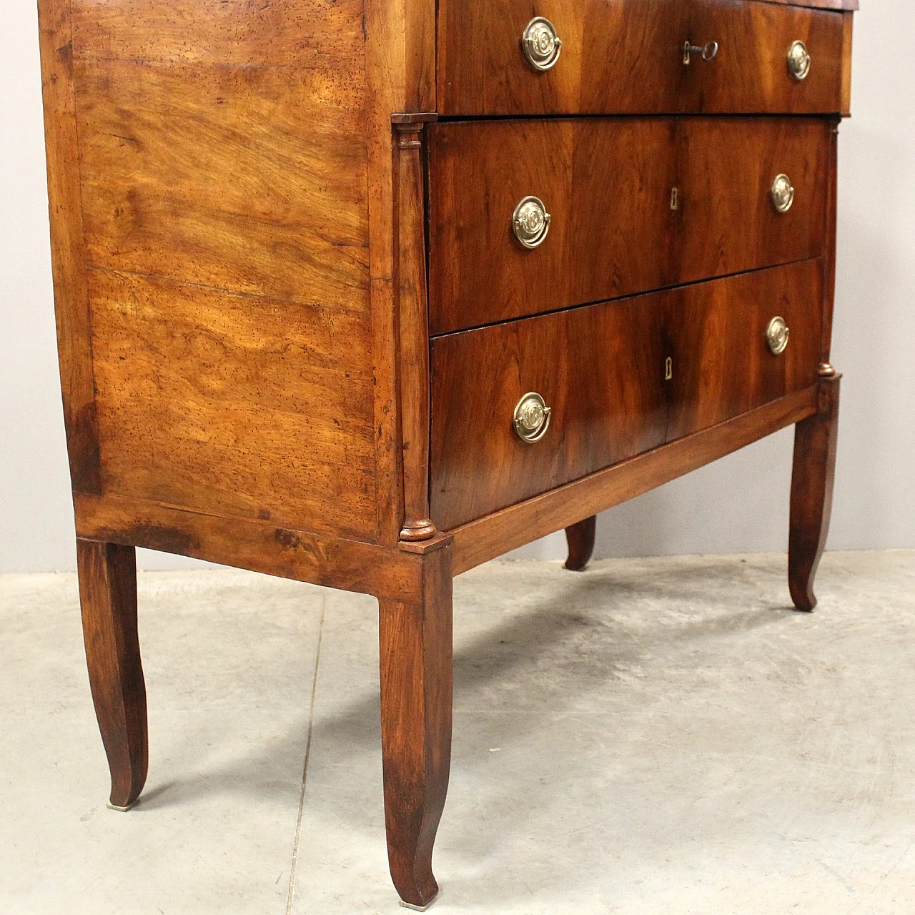 Directoire solid walnut dresser, second half of the 18th century 3