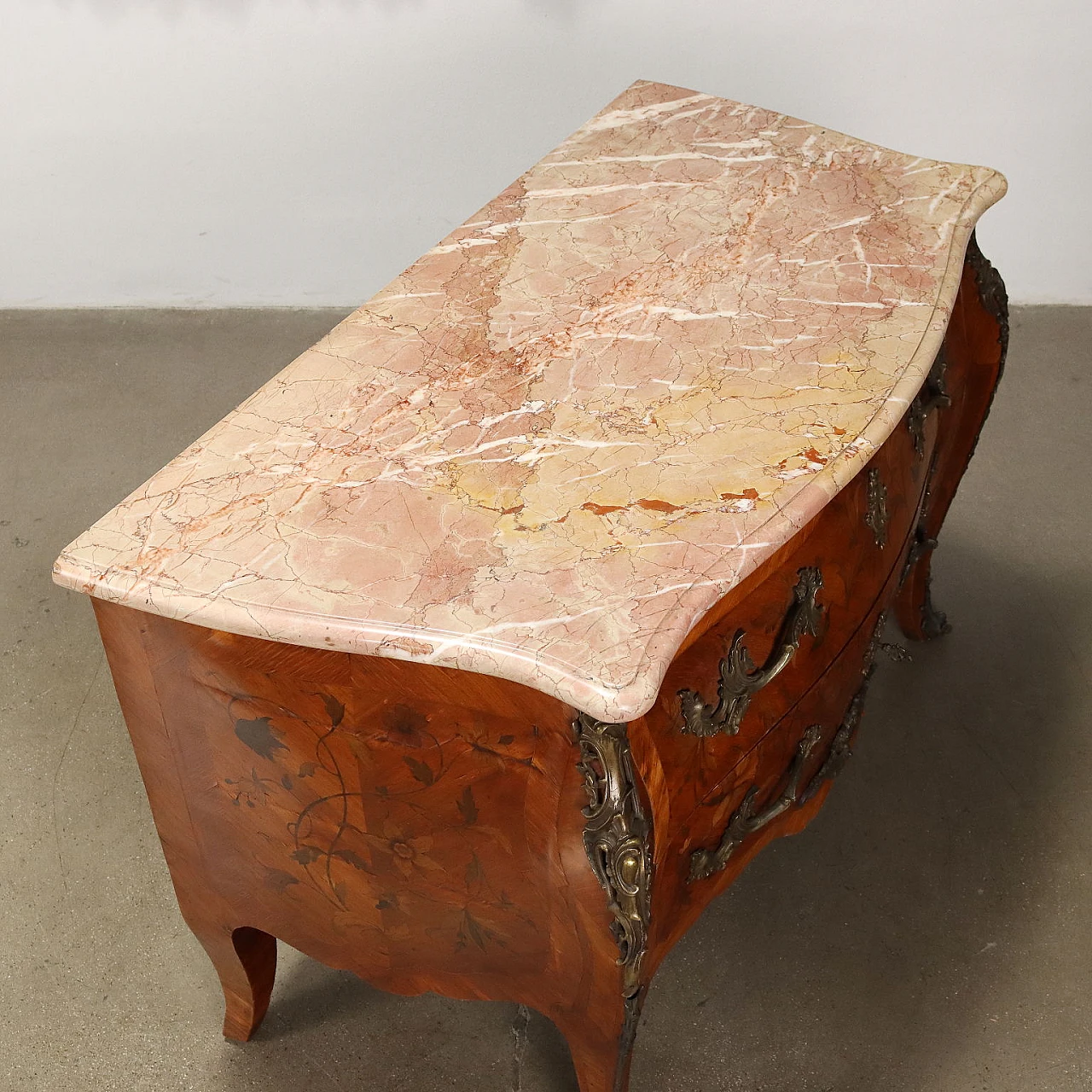 Comò francese stile Rococò in legno con piano in marmo, inizio '900 9