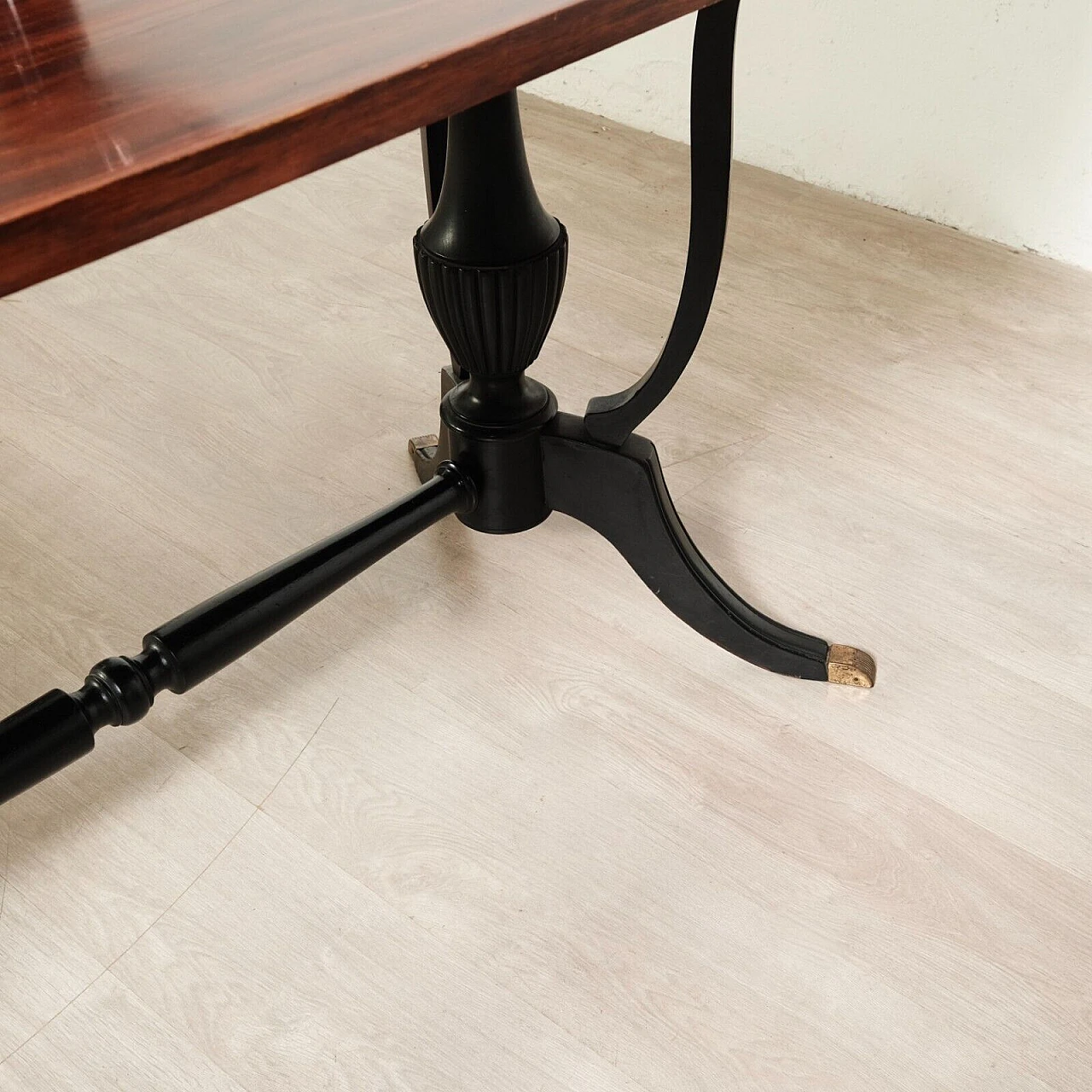 Tavolo ovale in palissandro, anni '60 9