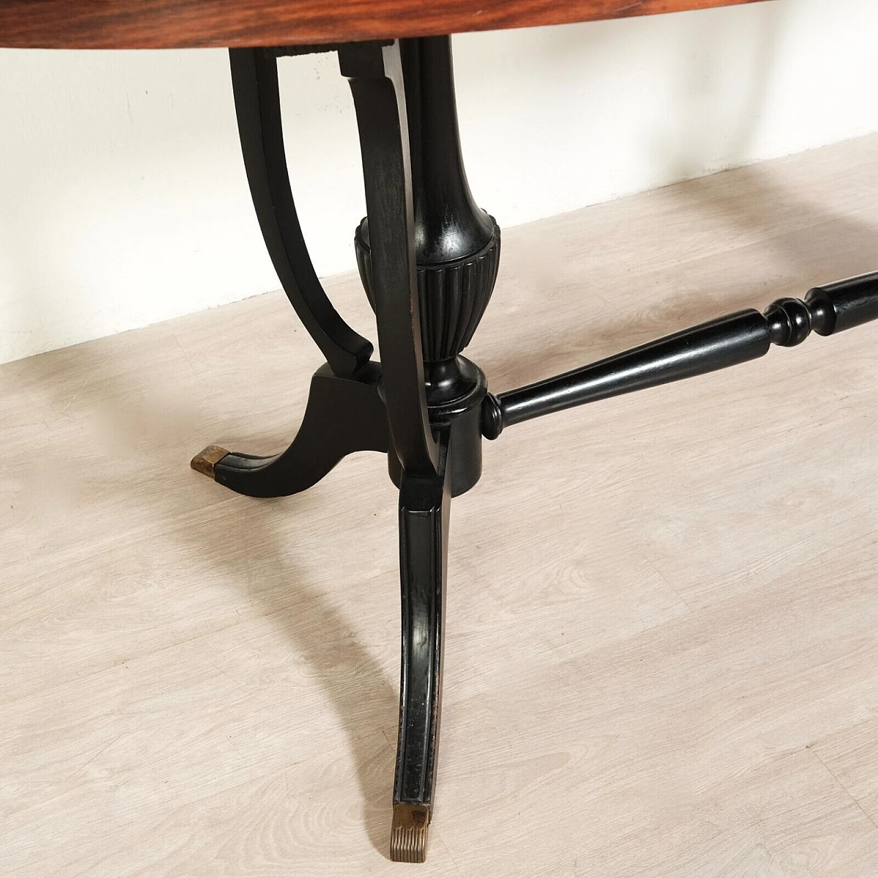 Tavolo ovale in palissandro, anni '60 11