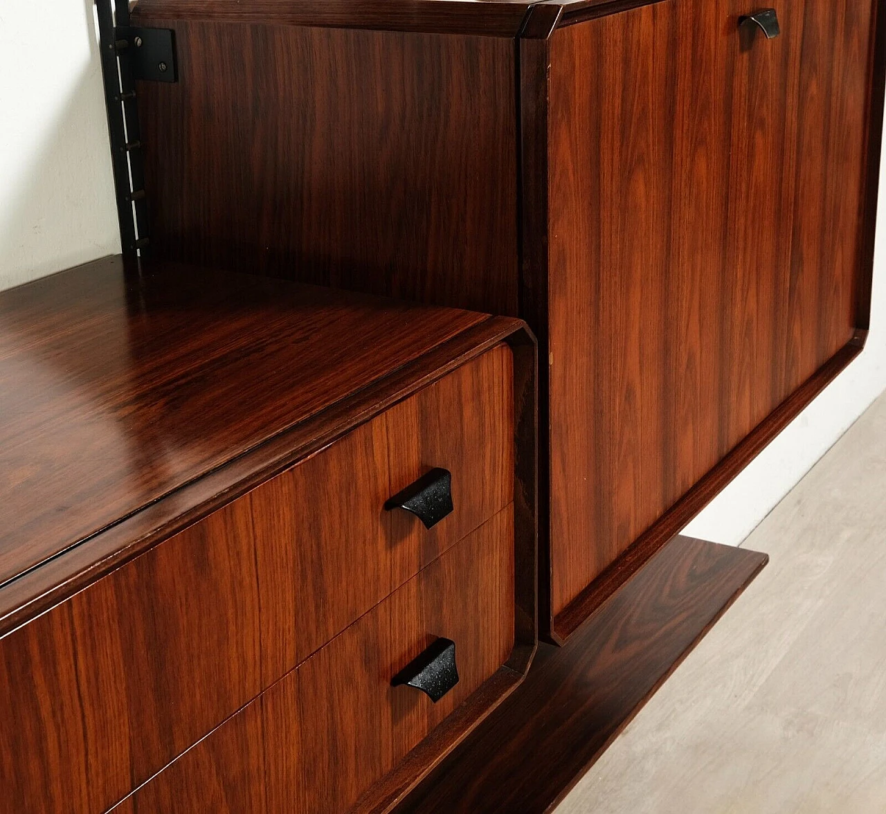 Libreria in palissandro e ferro, anni '60 8