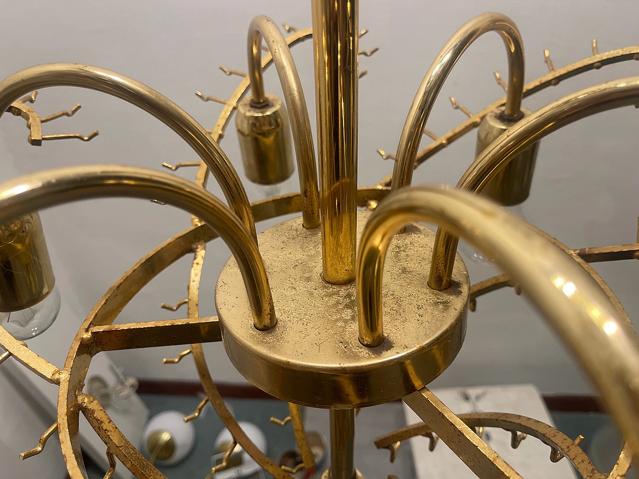 Pair of Prisma Trilobi Murano glass chandeliers, 1970s 6