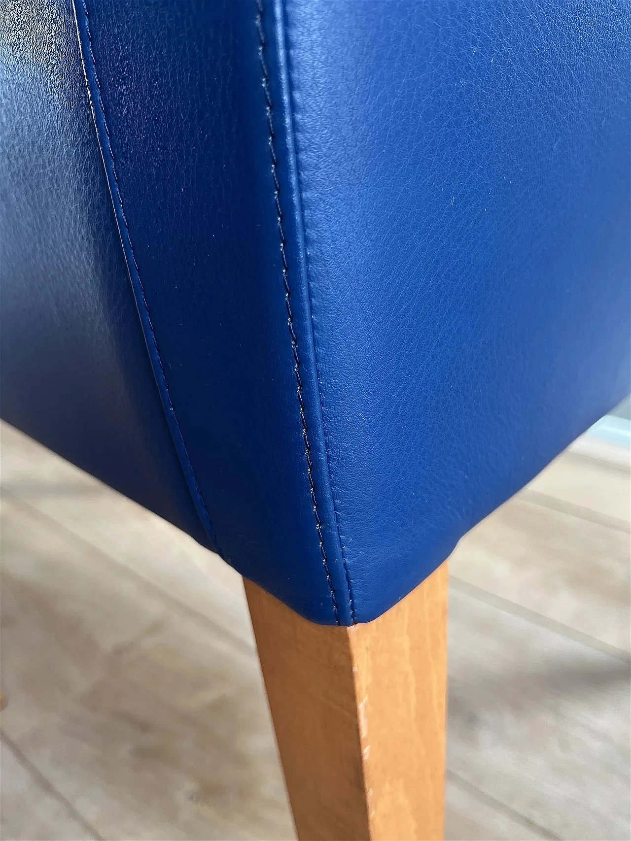 4 Liz blue grained leather armchairs by Poltorna Frau 11