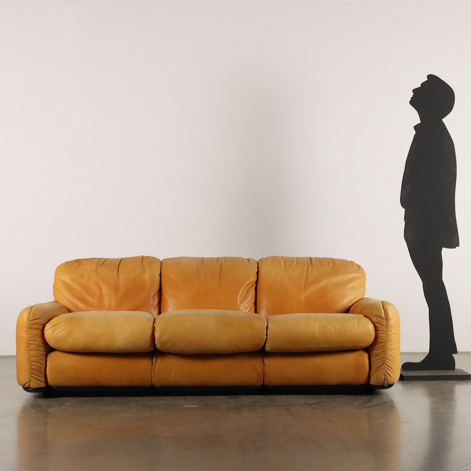 Piumotto three-seater leather sofa by Arrigo Arrighi for Busnelli