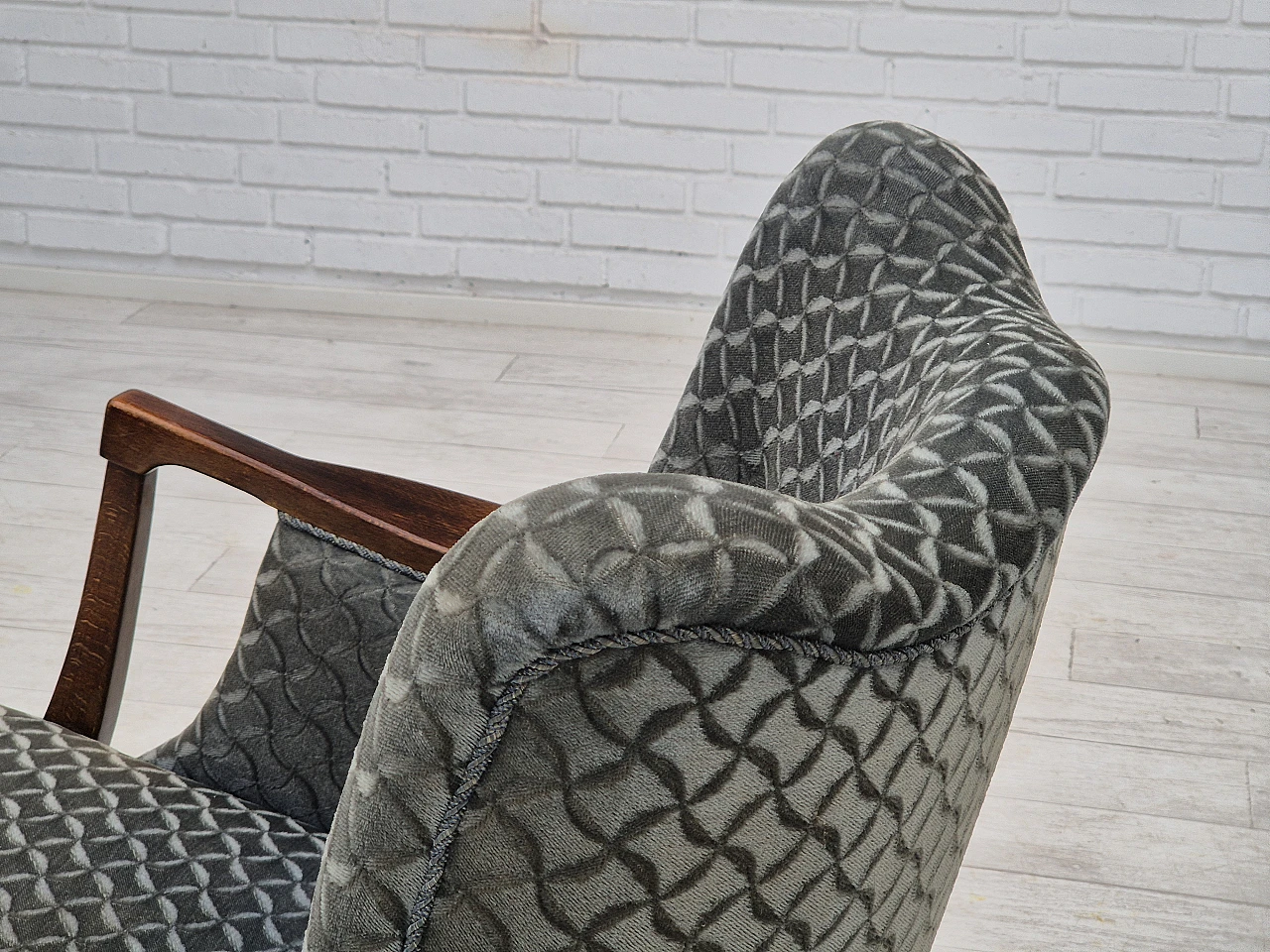 Poltrona danese in faggio e velluto, anni '60 15