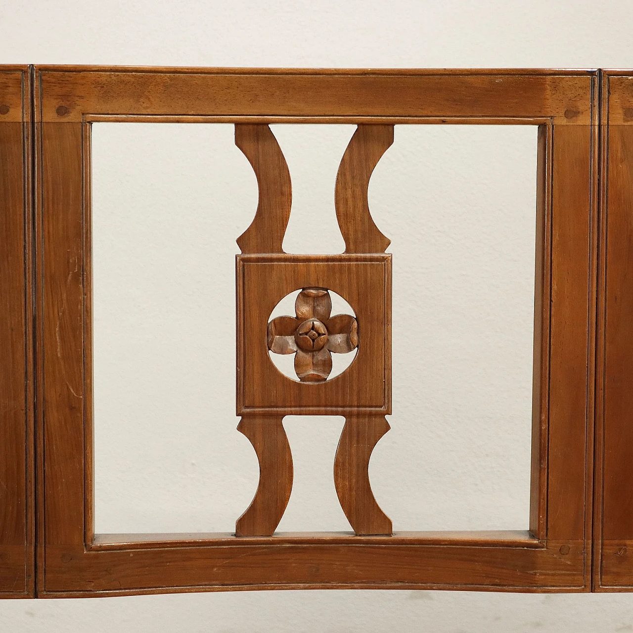 Neoclassical style wood, cane and fabric sofa 4